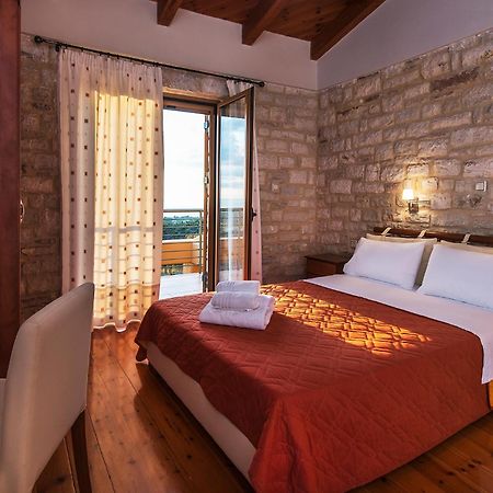 Enastron Villas Кипарисия Екстериор снимка