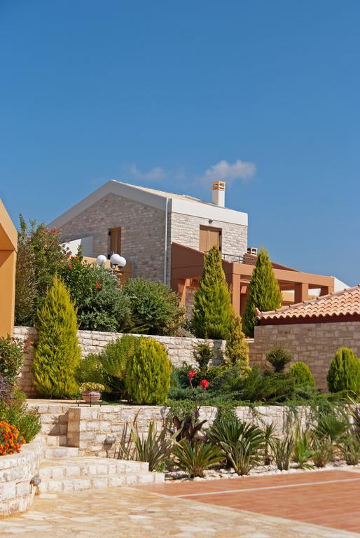 Enastron Villas Кипарисия Екстериор снимка