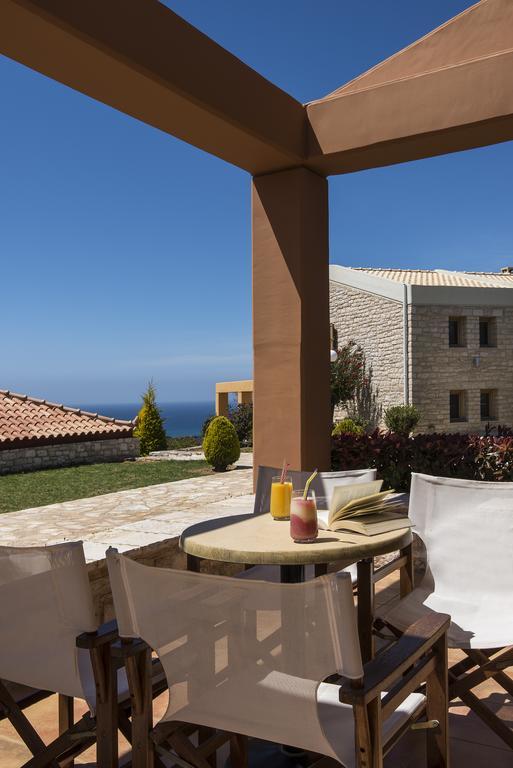 Enastron Villas Кипарисия Екстериор снимка